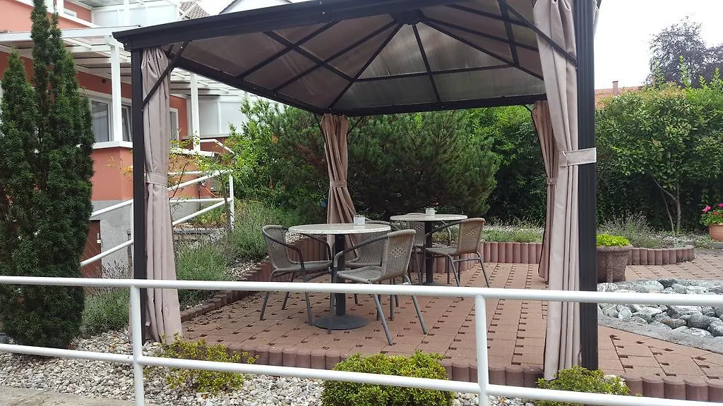 Hotel Niederrad Frankfurt am Main 3*,