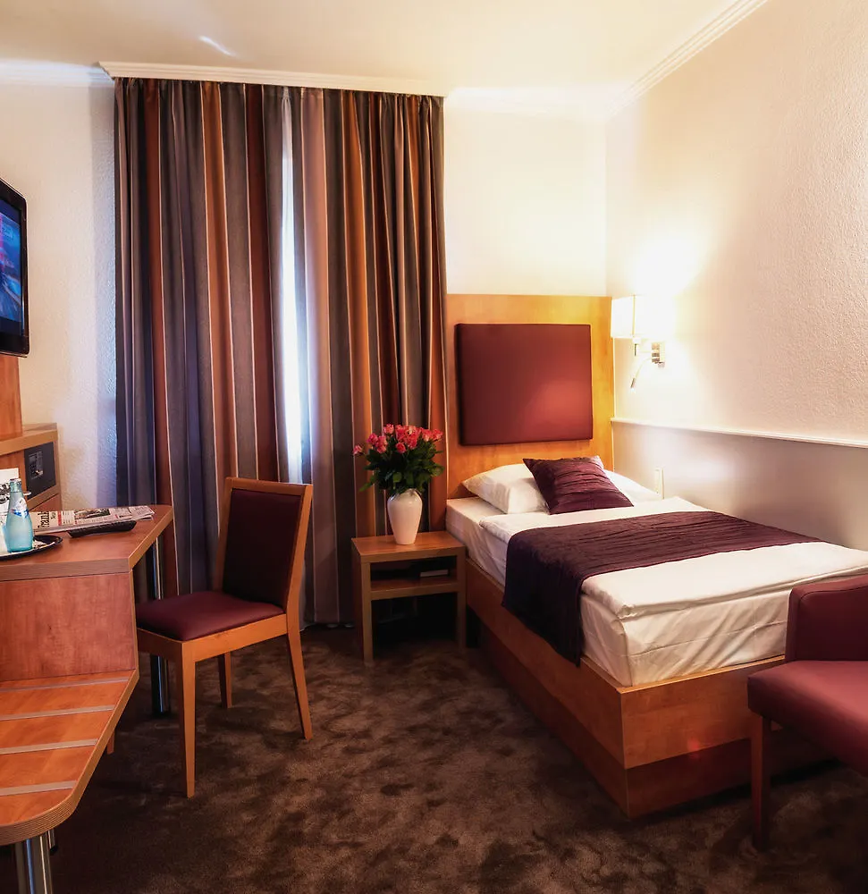 Hotel Niederrad Frankfurt am Main 3*,  Tyskland
